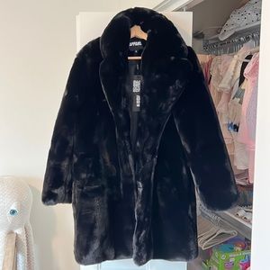 Appraisal Stella faux fur coat in black